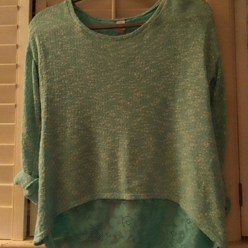 Beautiful seafoam green light weight sweater